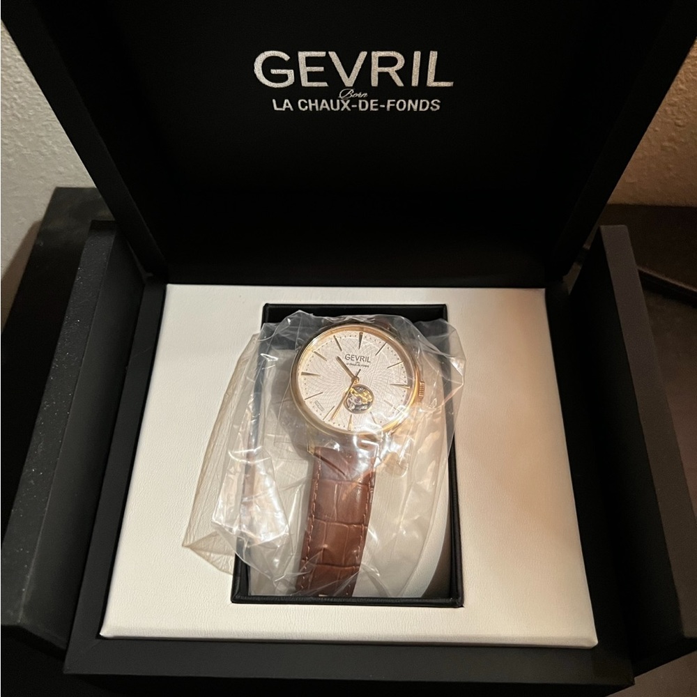 Mens Gevril Mulberry Swiss Automatic Watch